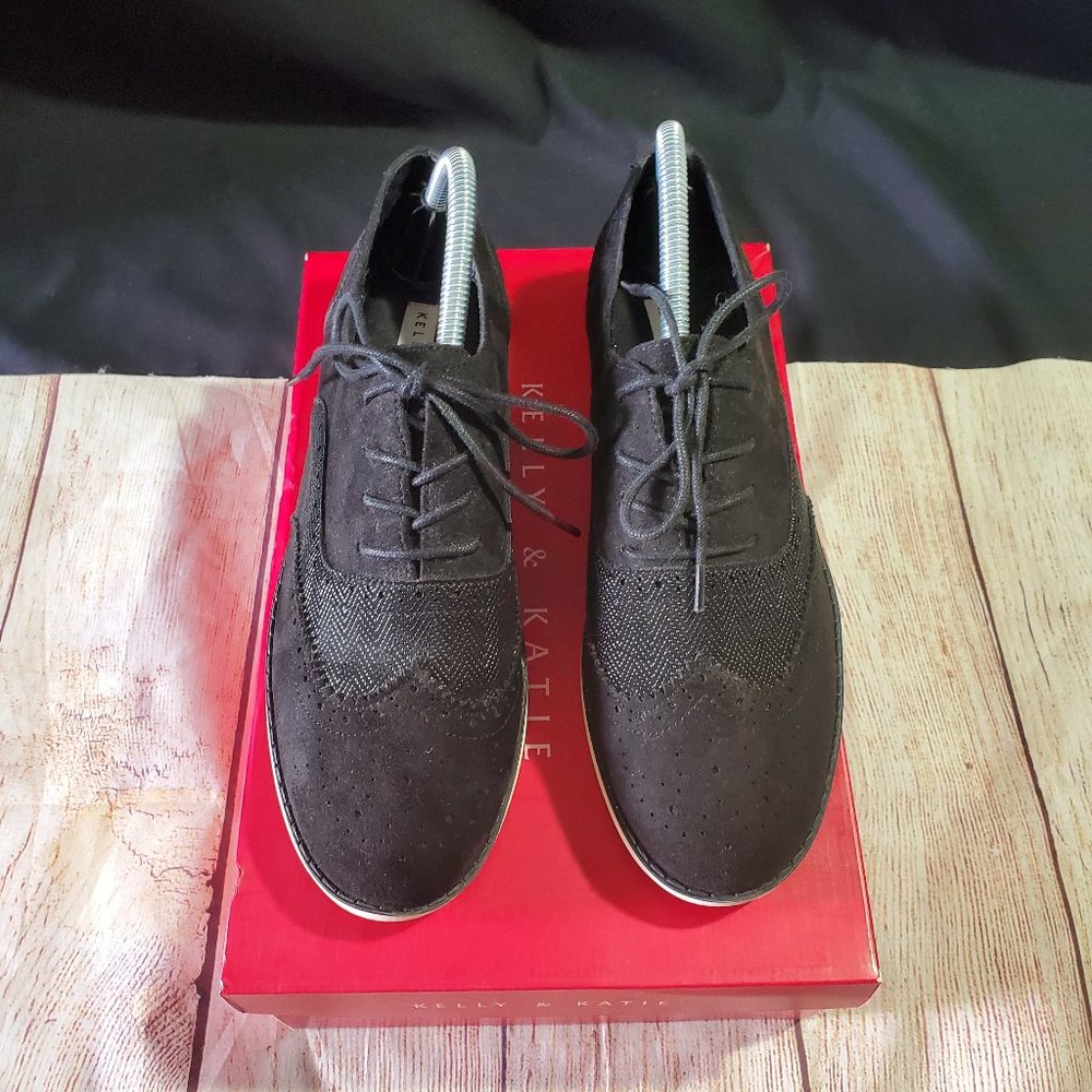 Kelly & Katie Wingtip, 8 1/2 (8.5), Black Suede Upper, White Sole, Lace-up
